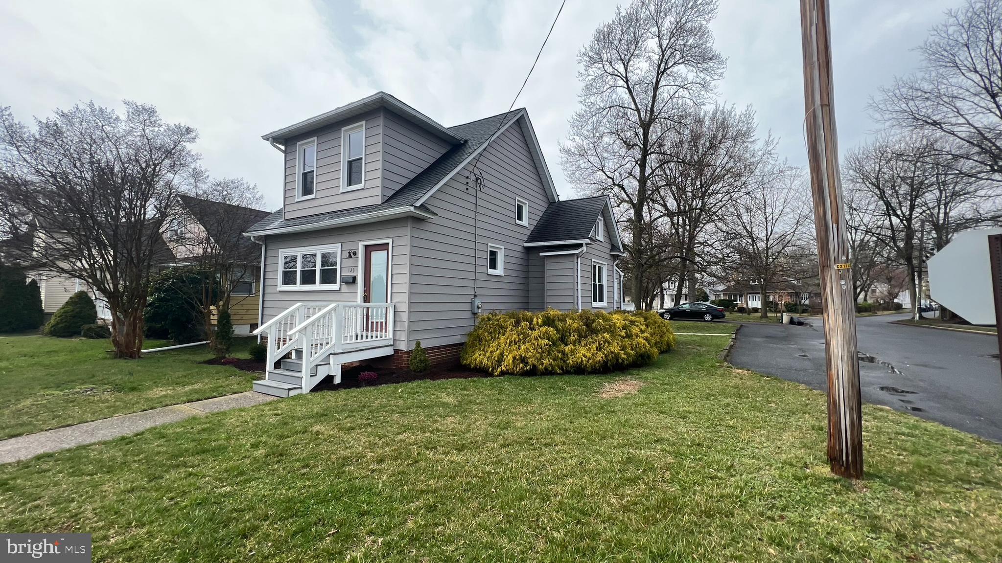 123 East Laurel Road Stratford, NJ 08084 - Photo 3 of 33