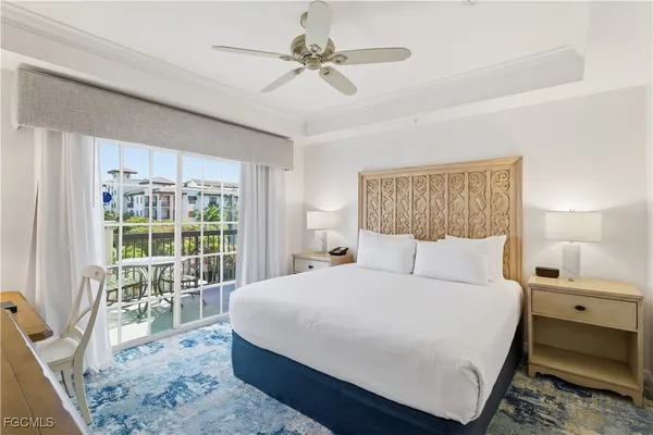 $550,000 | 221 9th Street South, Unit 403, Naples, FL 34102