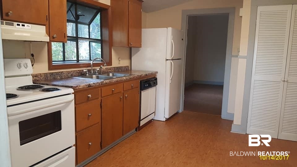304 West Orange Avenue Foley, AL 36535 - Photo 38 of 40