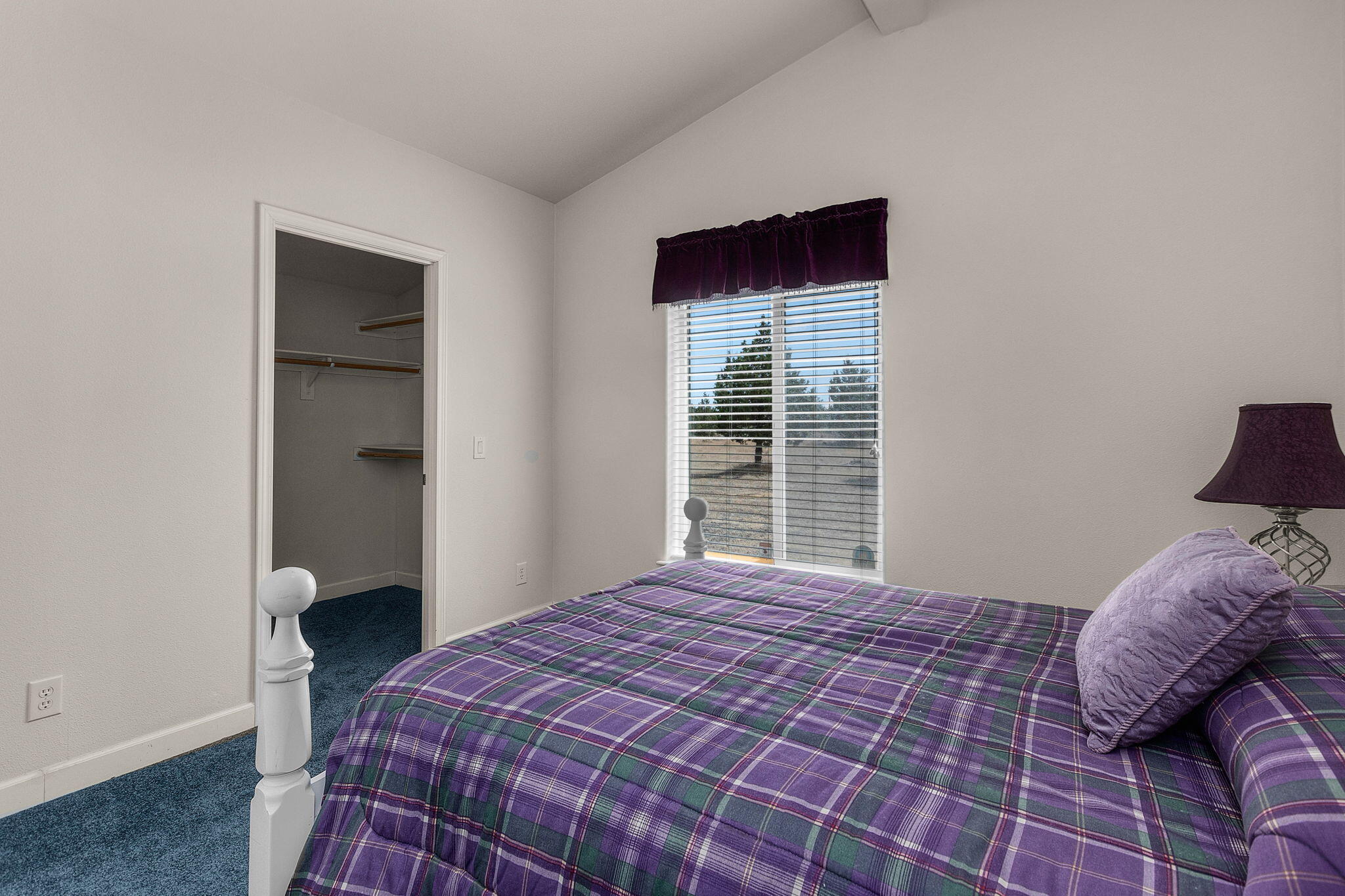 16690 Southwest Blue Jay Road Terrebonne, OR 97760 - Photo 2 of 36 Bedroom 2 w/Walk-in Closet