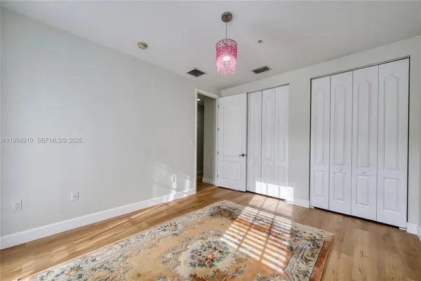 a view of a livingroom with an empty space