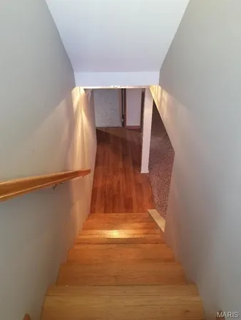 $1,600 | 13 North Service Road, St. Peters, MO 63376