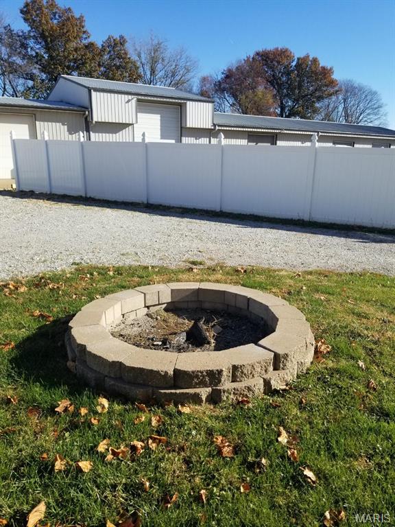 13 North Service Road St. Peters, MO 63376 - Photo 33 of 36