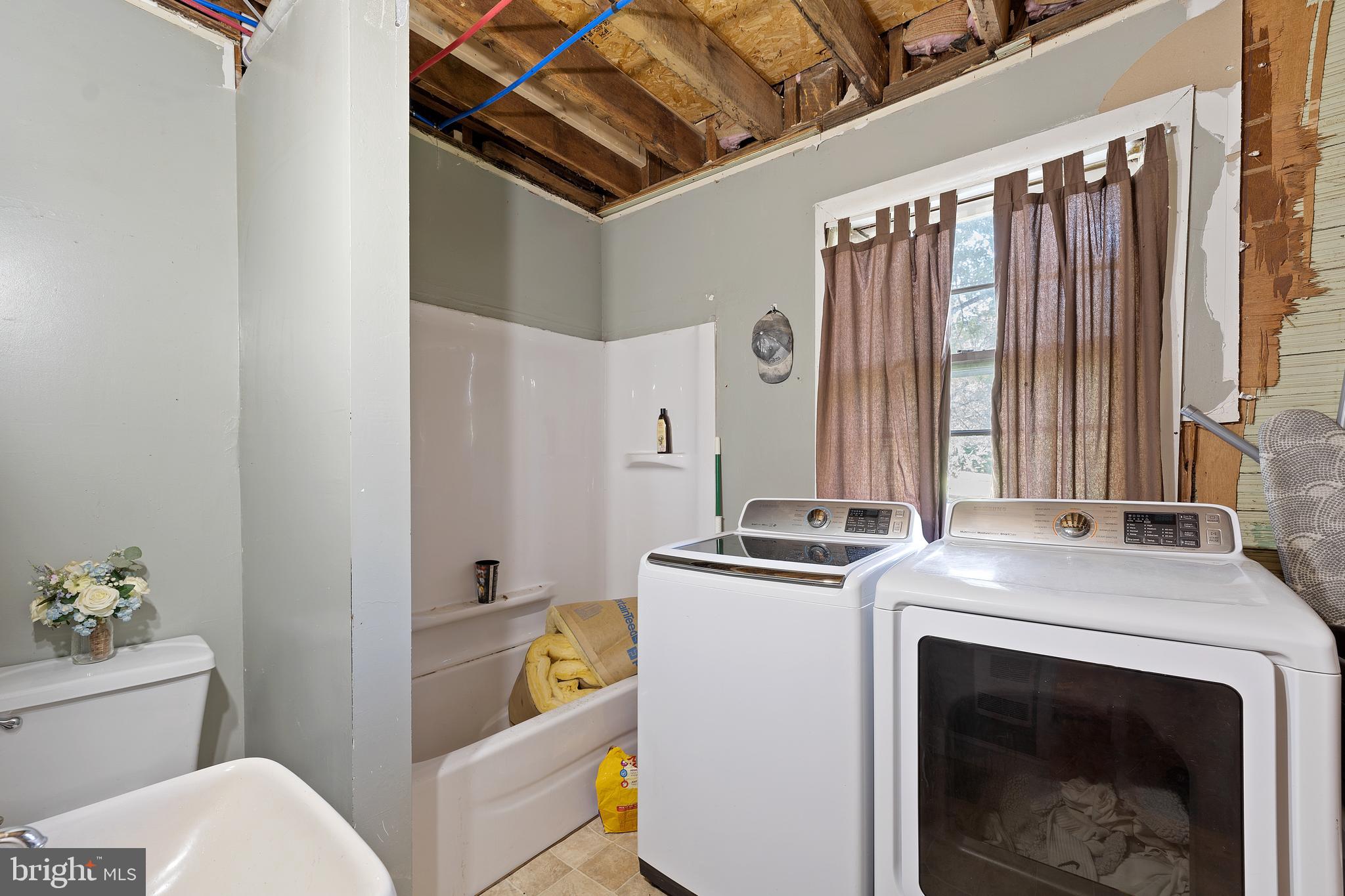 43 Briar Patch Lane Boston, VA 22713 - Photo 29 of 73 Laundry room