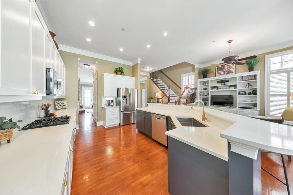 1043 Emory Parc Place Decatur, GA 30033 - Photo 11 of 51