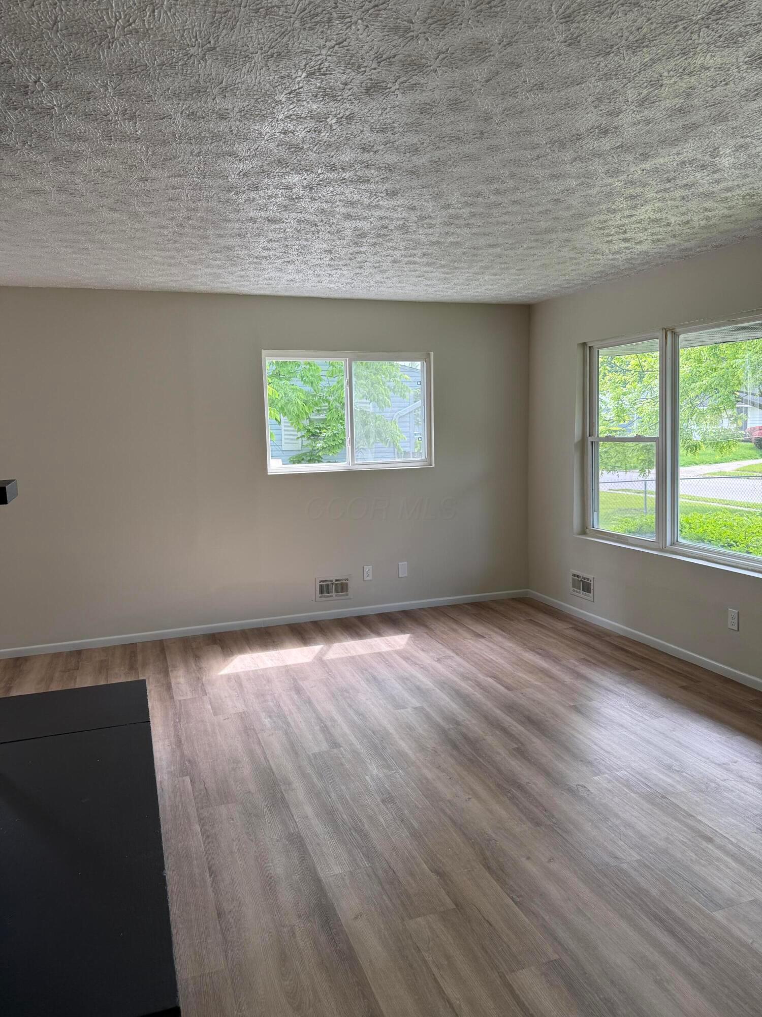 3184 Scottwood Road Columbus, OH 43227 - Photo 23 of 25 IMG_1826