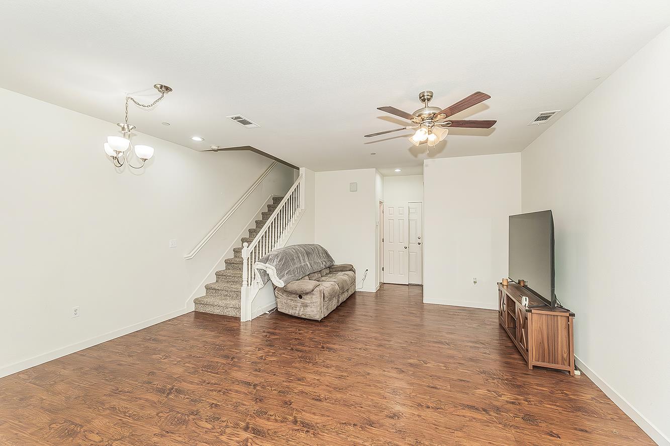 1146 West Walter Avenue, Unit 50 Fowler, CA 93625 - Photo 7 of 26