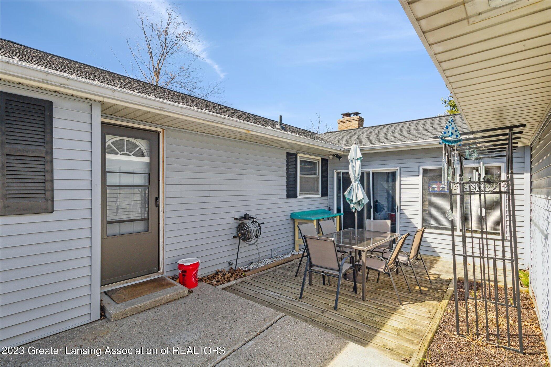750 Dryer Farm Road Lansing, MI 48917 - Photo 36 of 43 41-750-Dryer-Farm-Rd-Lansing-MI-48917-Wi
