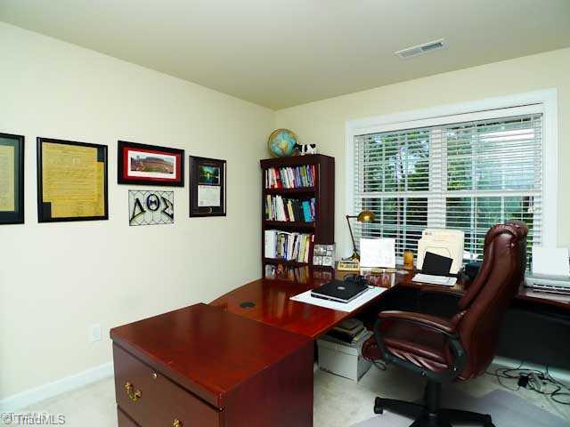 9123 County Line Road Kernersville, NC 27284 - Photo 11 of 16 Studio/Study/Office.