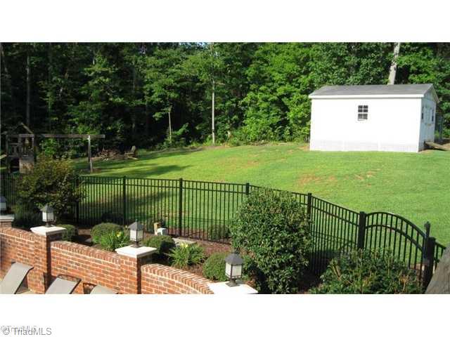 9123 County Line Road Kernersville, NC 27284 - Photo 16 of 16 Yard/Garden.