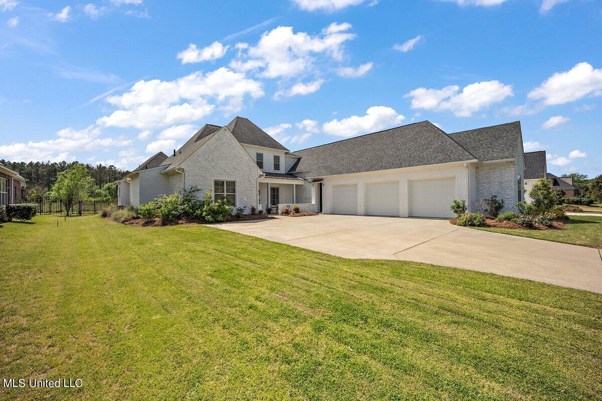 305 Highland Park Boulevard Ridgeland, MS 39157 - Photo 2 of 50 HTP_0649
