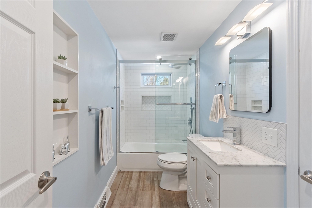 11 Juniper Brook Road Northborough, MA 01532 - Photo 17 of 41