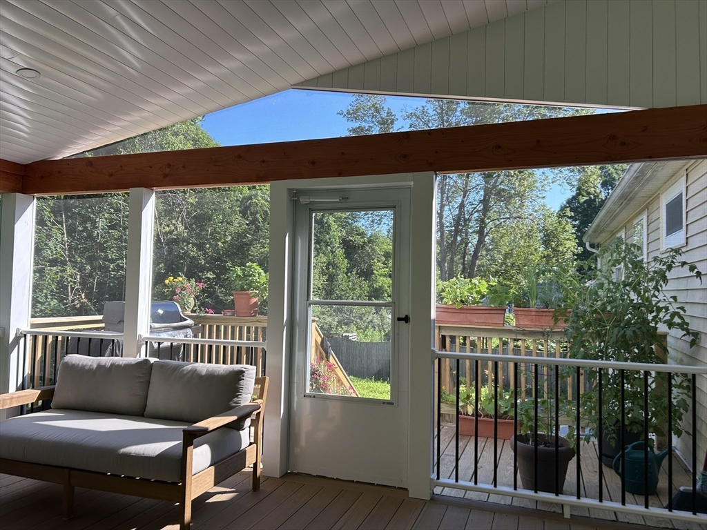 11 Juniper Brook Road Northborough, MA 01532 - Photo 30 of 41