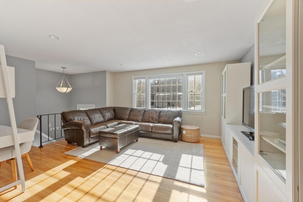 11 Juniper Brook Road Northborough, MA 01532 - Photo 8 of 41