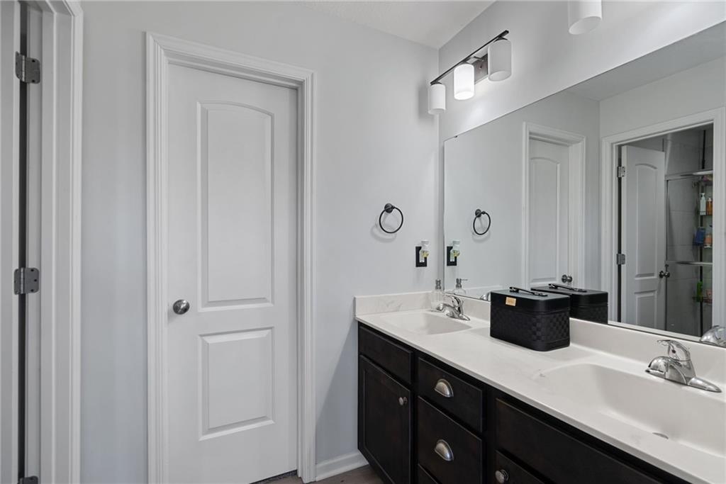 231 Jenny Lane Raymore, MO 64083 - Photo 19 of 29