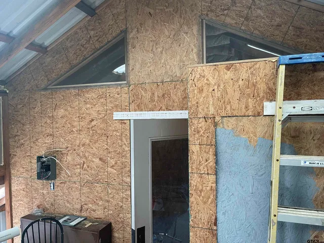 $279,000 | 1998 Christine Street, Blossom, TX 75416