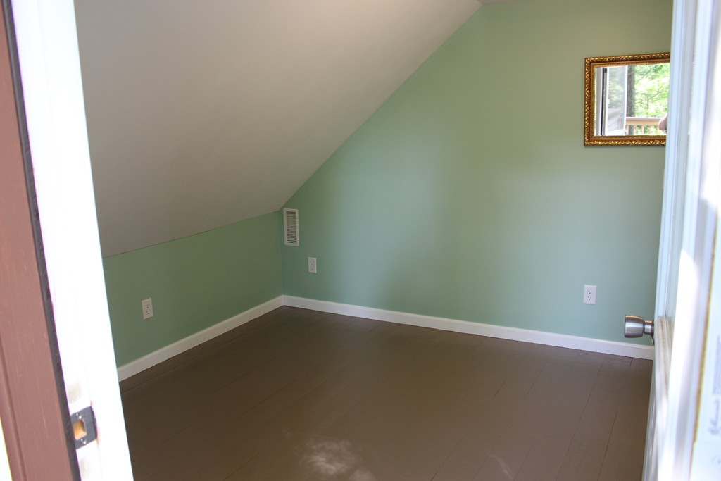 864 Patriots Road Templeton, MA 01468 - Photo 12 of 19