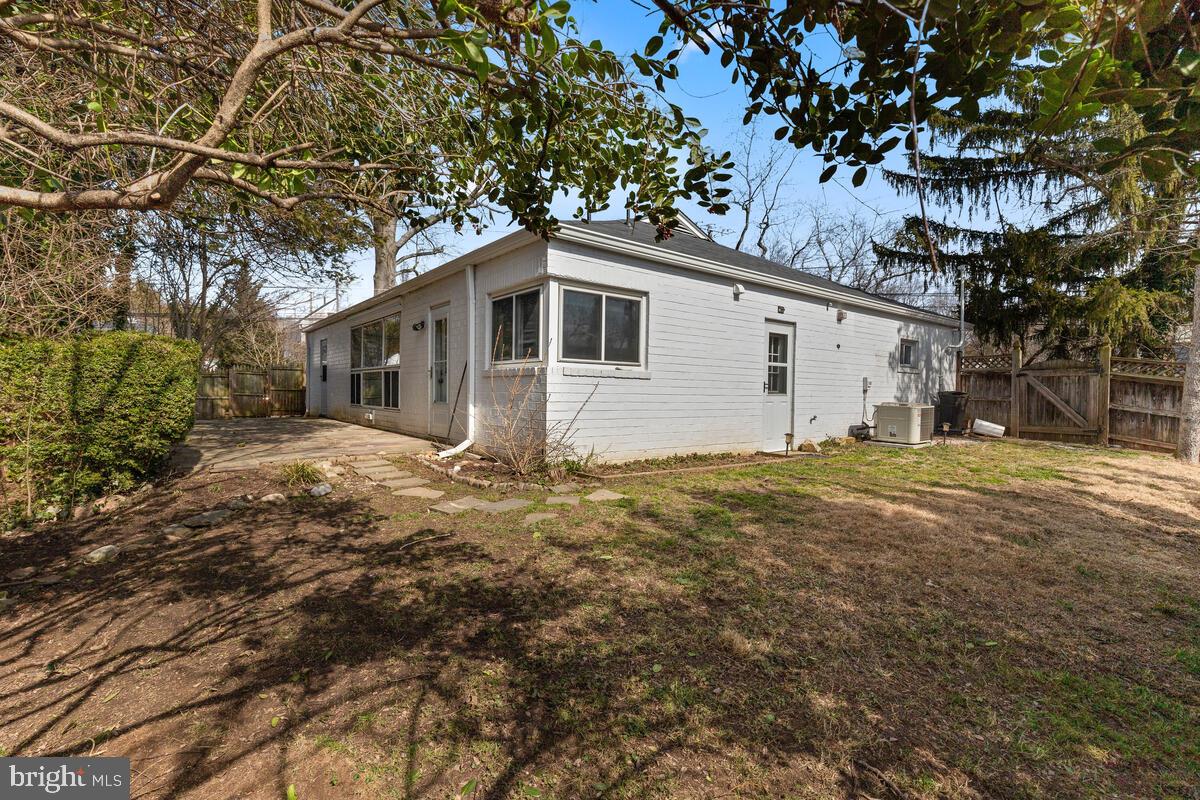 8616 Jones Mill Road Chevy Chase, MD 20815 - Photo 14 of 29