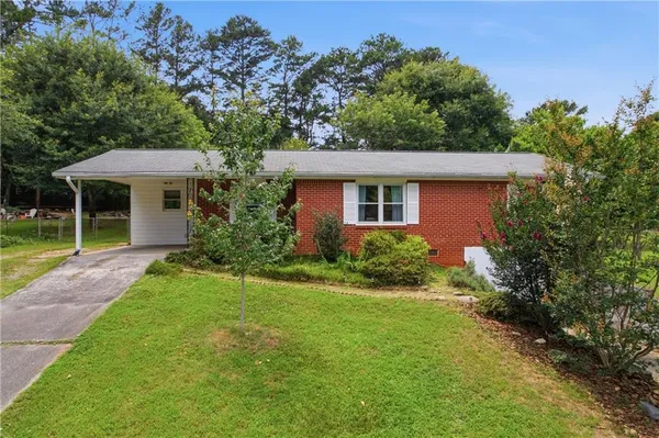 $280,000 | 3576 Lakeshore Drive, Smyrna, GA 30082