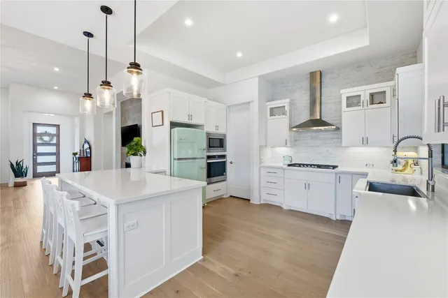 $1,099,000 | 321 Sweet Grass Lane, Lakeway, TX 78738