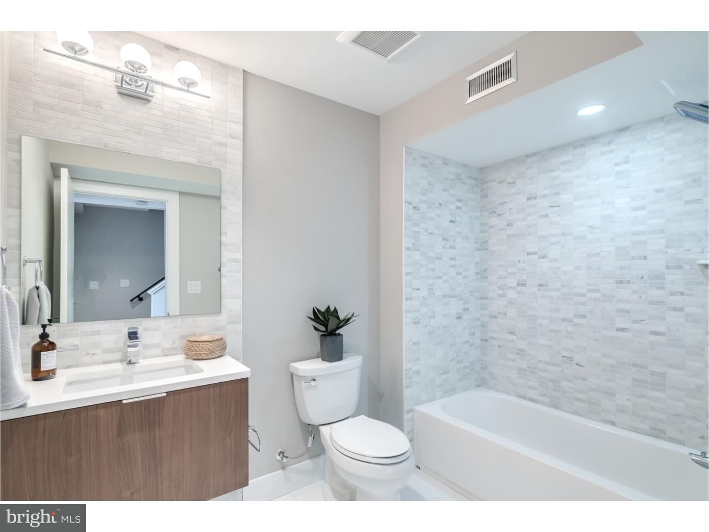 1310 South 20th Street Philadelphia, PA 19146 - Photo 16 of 25 Bathroom