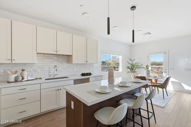 $2,500 | 8137 East Brown Road, Unit 135, Mesa, AZ 85207