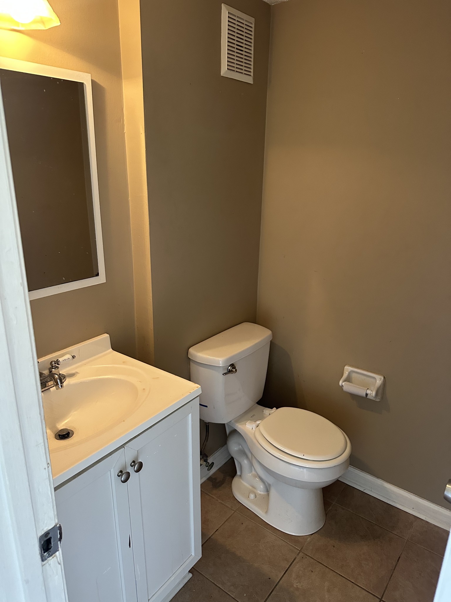 4000 Anderson Road, Unit 7 Nashville, TN 37217 - Photo 5 of 12 Gallery Image 5