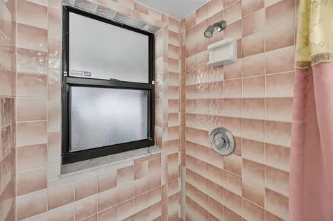 $375,000 | 7016 2nd Street North, St. Petersburg, FL 33702