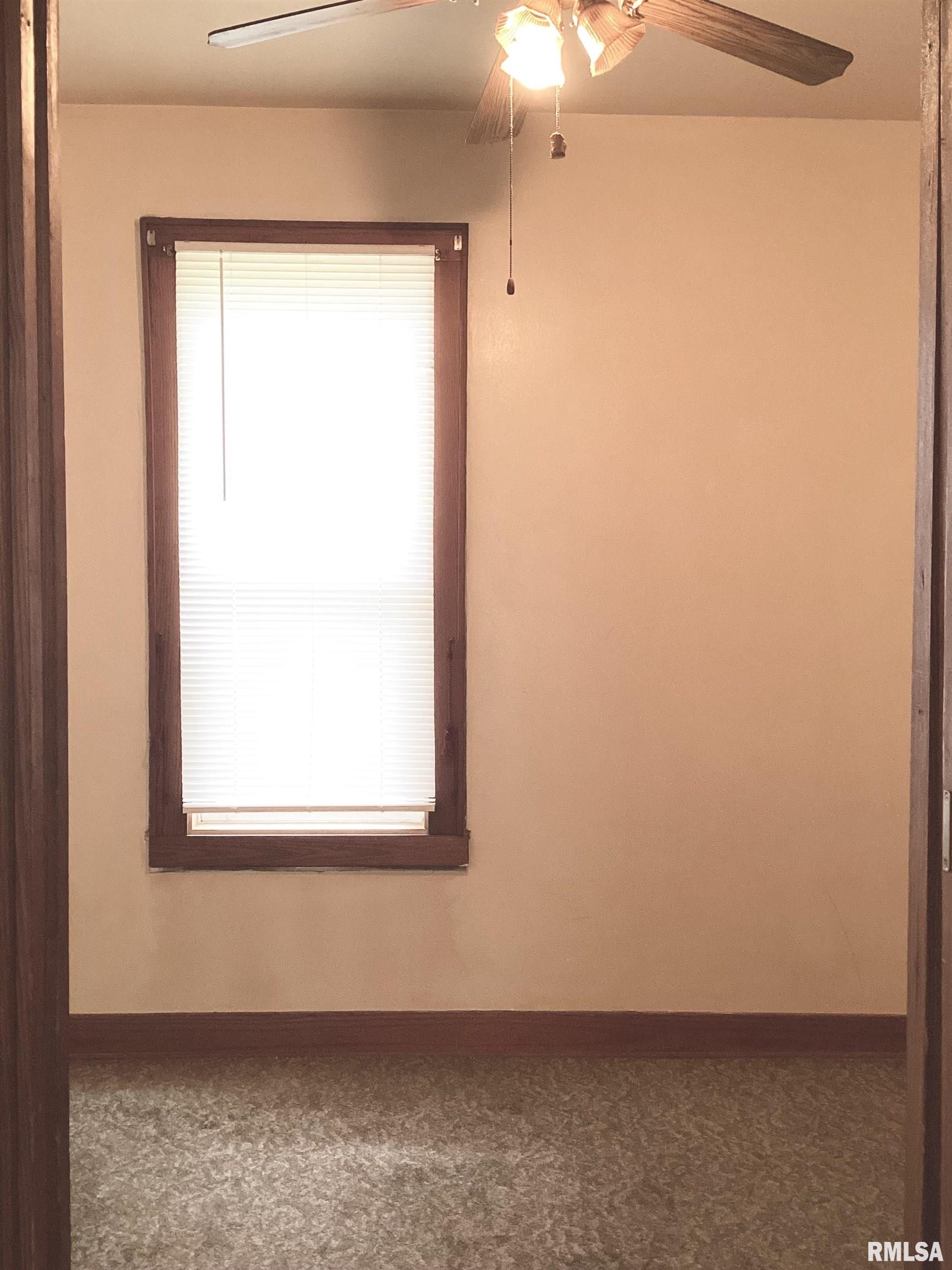 620 East Walnut Street Canton, IL 61520 - Photo 23 of 31