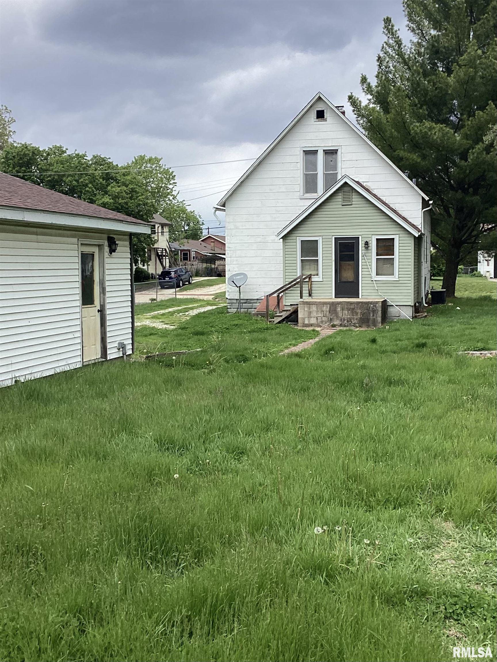 620 East Walnut Street Canton, IL 61520 - Photo 6 of 31
