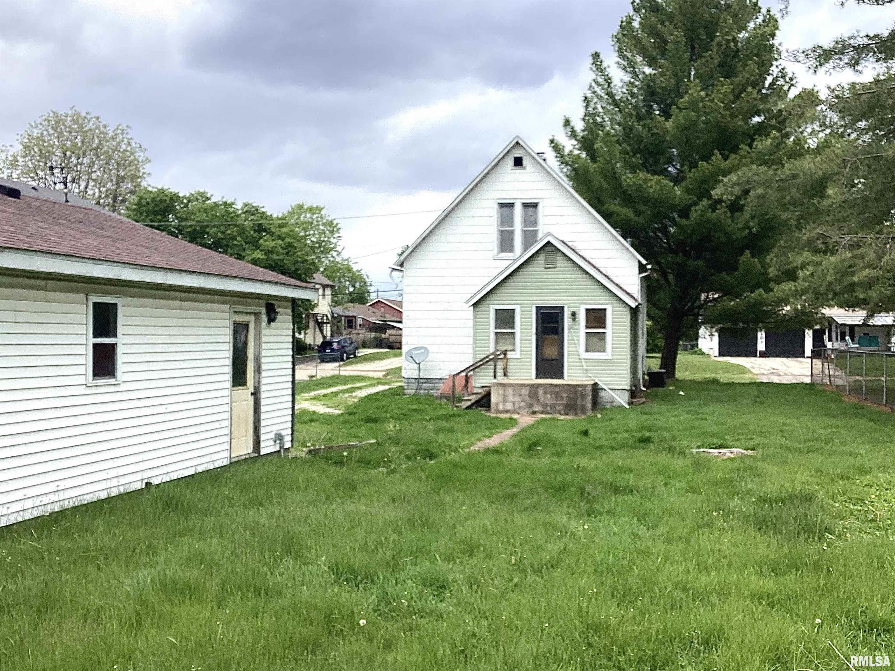 620 East Walnut Street Canton, IL 61520 - Photo 7 of 31