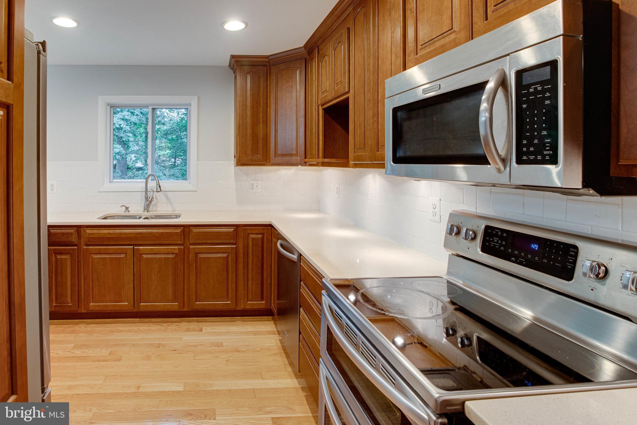 12026 Waples Mill Road Oakton, VA 22124 - Photo 16 of 61