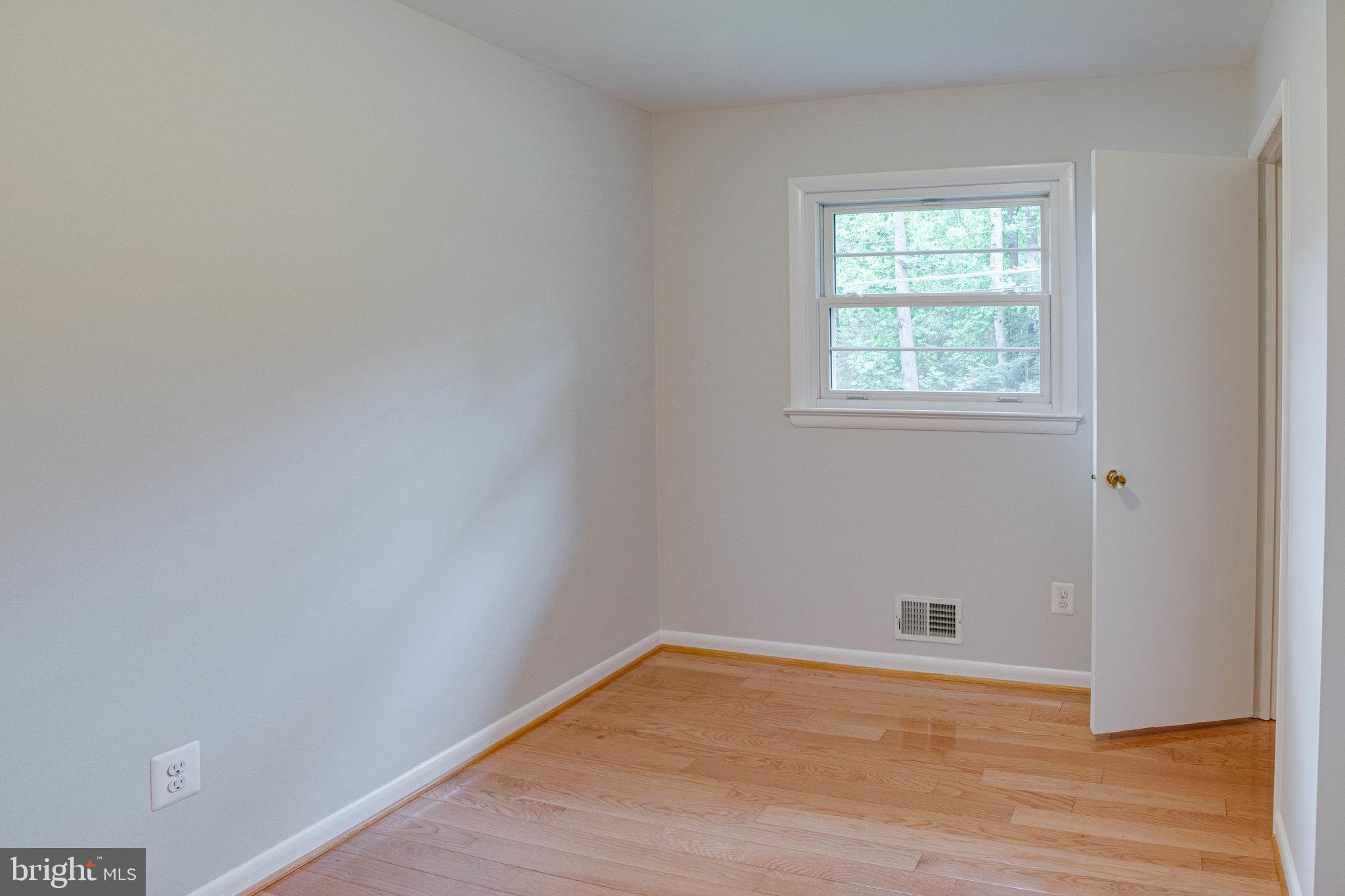 12026 Waples Mill Road Oakton, VA 22124 - Photo 24 of 61