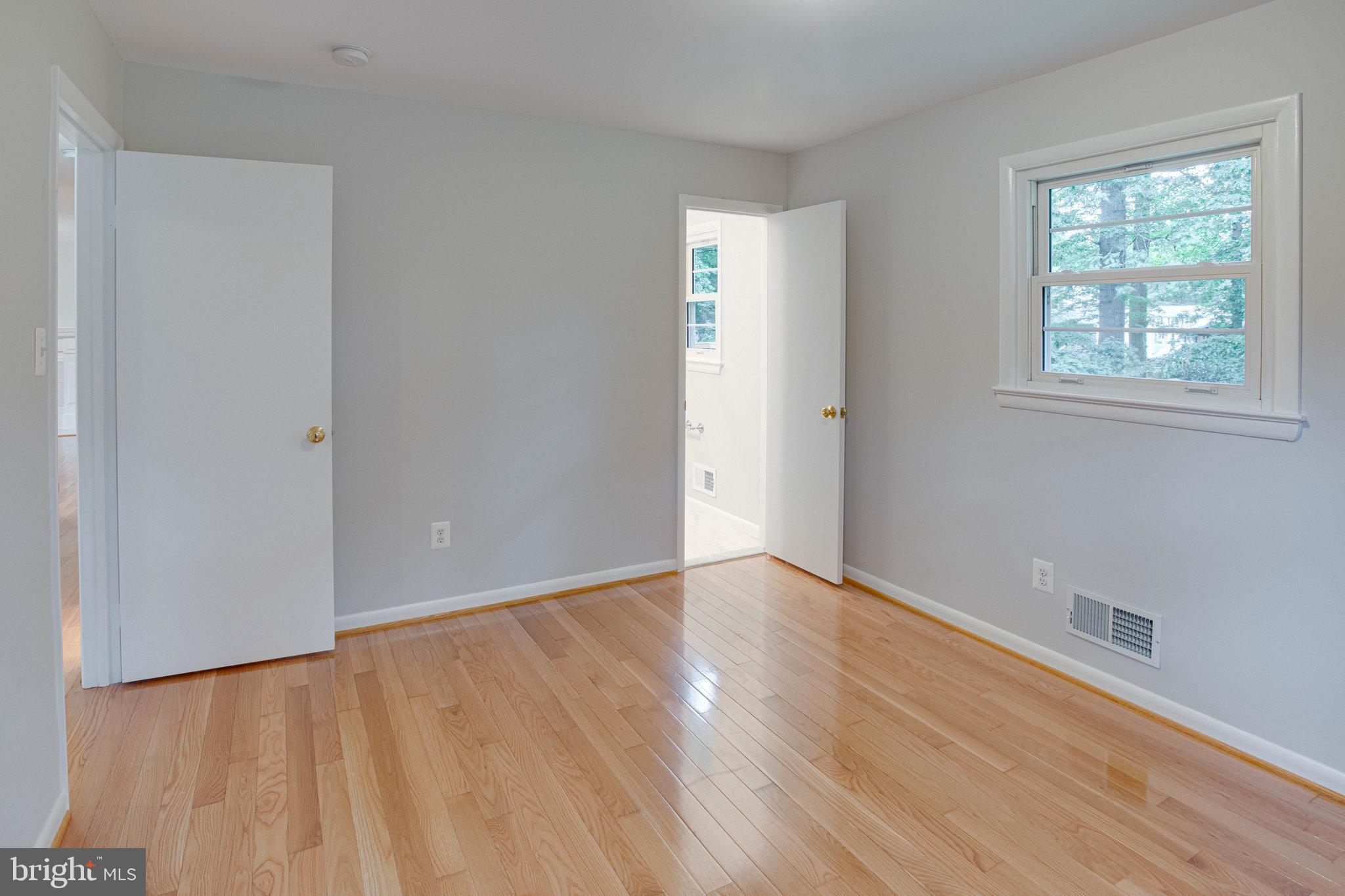 12026 Waples Mill Road Oakton, VA 22124 - Photo 29 of 61