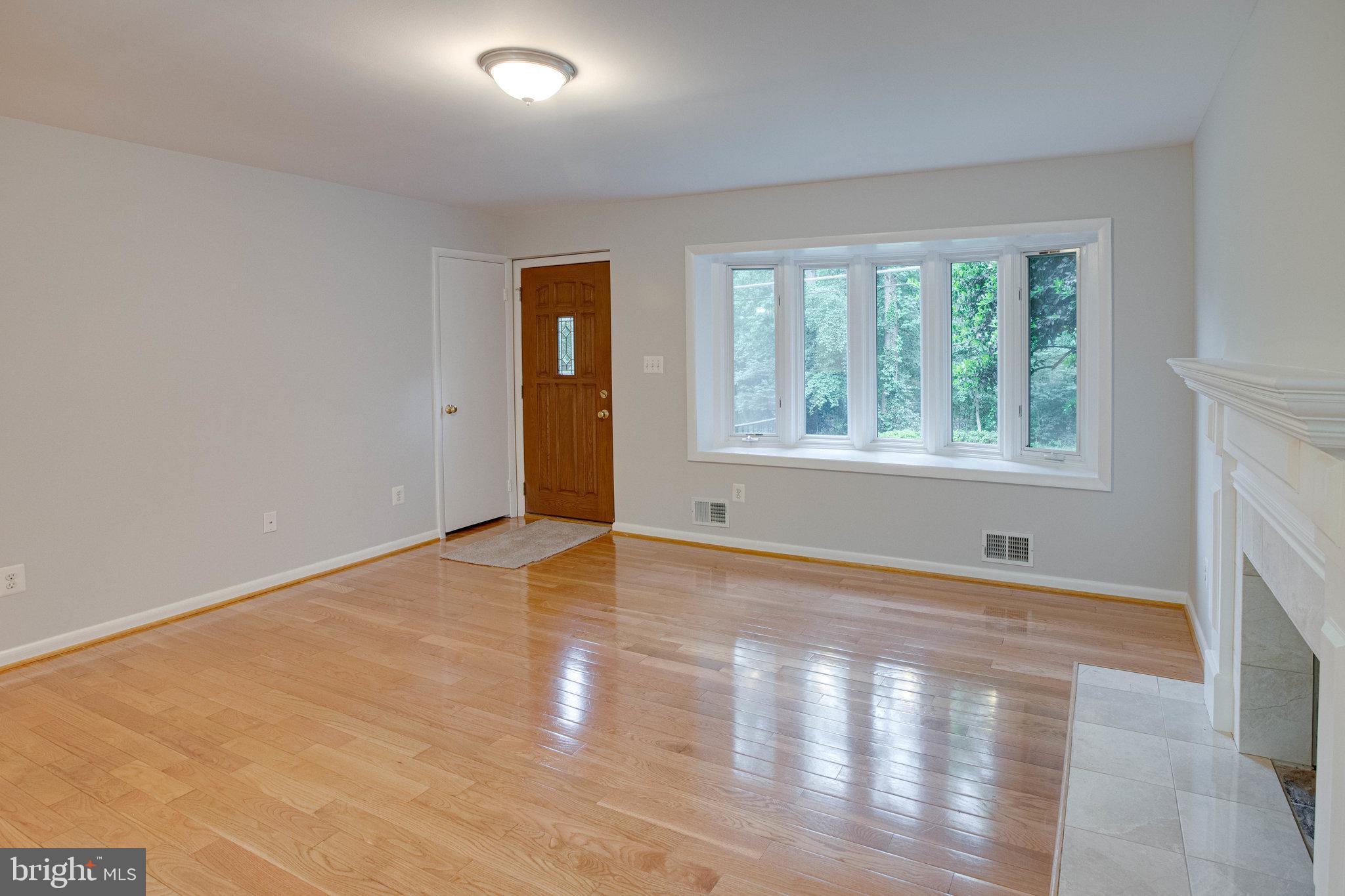 12026 Waples Mill Road Oakton, VA 22124 - Photo 4 of 61