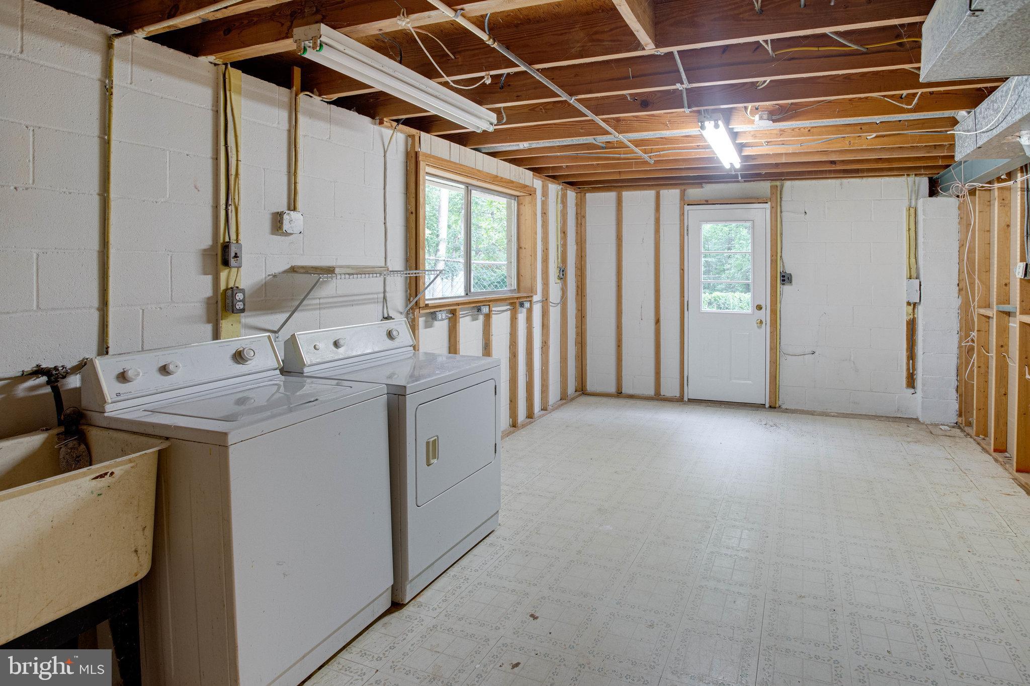 12026 Waples Mill Road Oakton, VA 22124 - Photo 46 of 61
