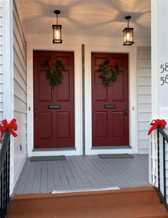 56 Brandon Road Cranston, RI 02910 - Photo 2 of 28