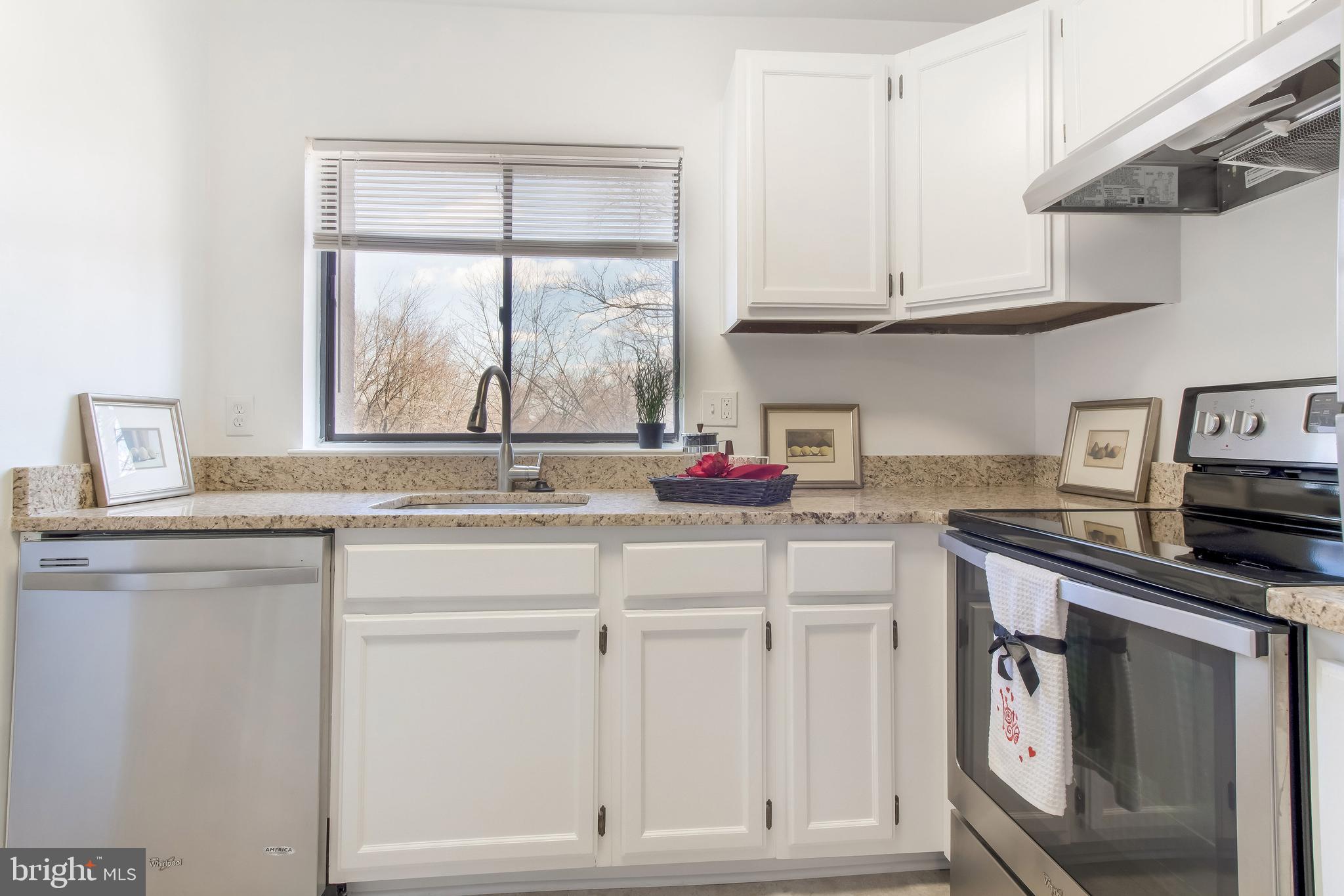 15611 Dorset Road, Unit 202 Laurel, MD 20707 - Photo 8 of 38 Gallery Image 8