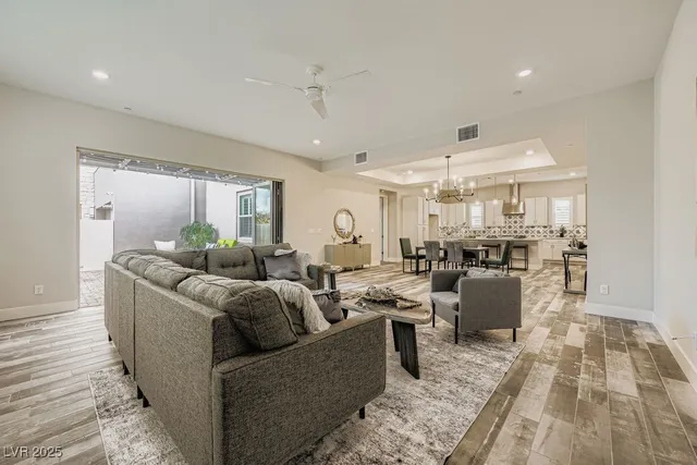 $768,000 | 4294 Swift Street, Las Vegas, NV 89135