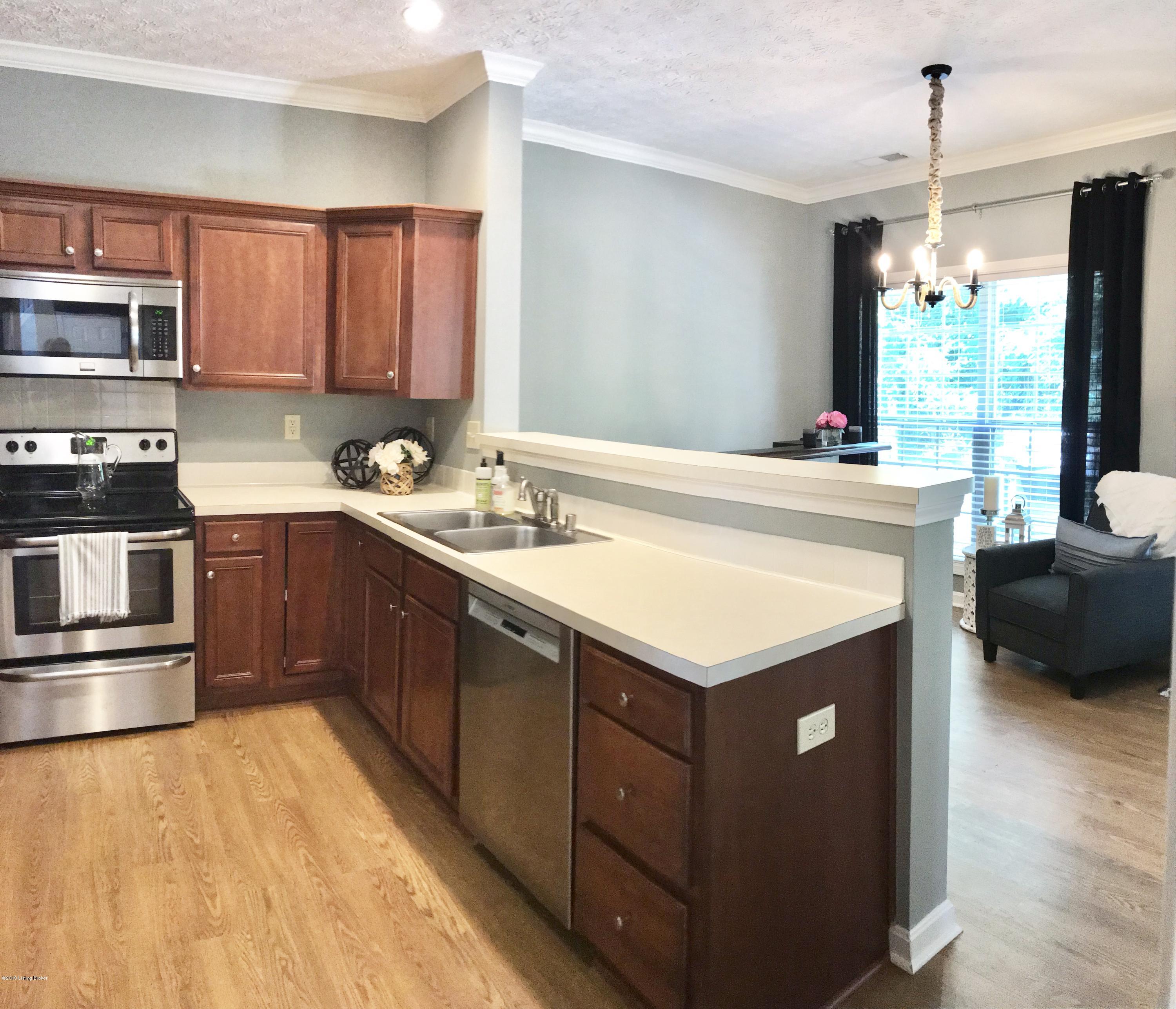 17322 Curry Branch Road Louisville, KY 40245 - Photo 11 of 49 Eat in Kitchen