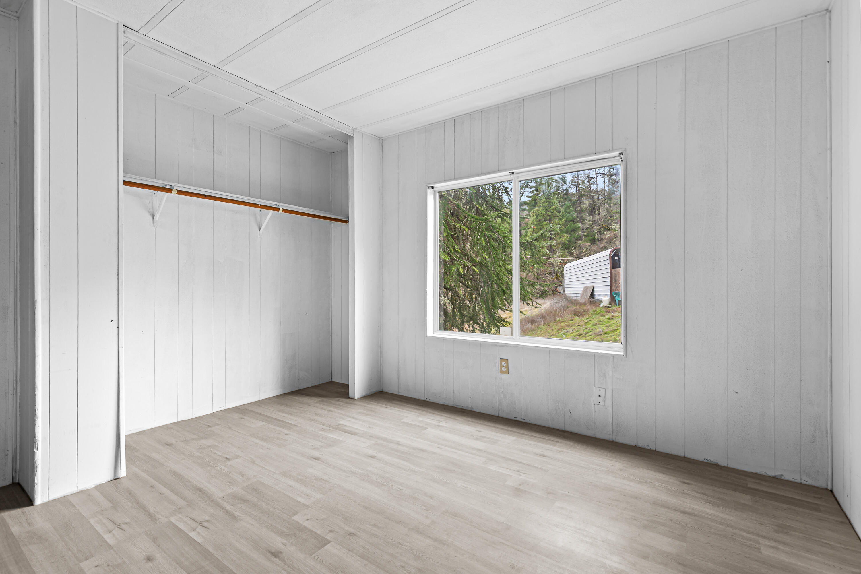 5885 Crowfoot Road Trail, OR 97541 - Photo 22 of 45 9R9A6164