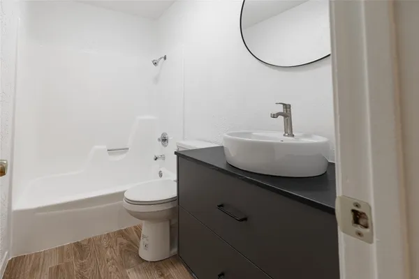 $1,250 | 100 Nicole Cove, Unit B, Round Rock, TX 78664