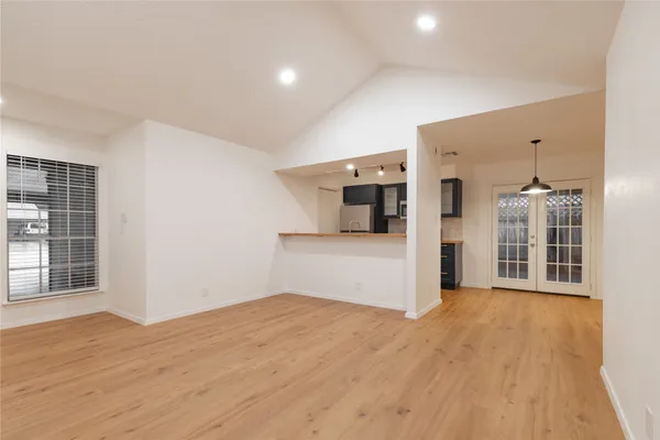 $1,250 | 100 Nicole Cove, Unit B, Round Rock, TX 78664