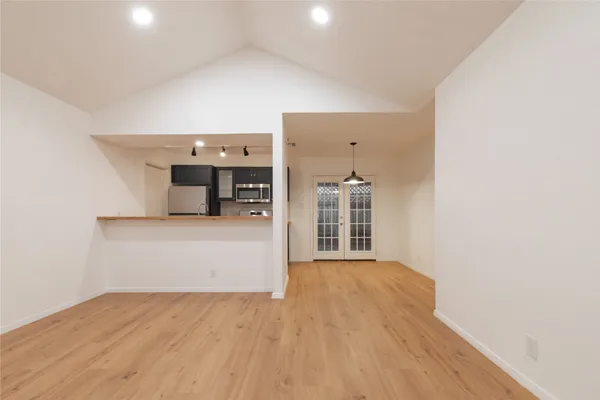 $1,250 | 100 Nicole Cove, Unit B, Round Rock, TX 78664