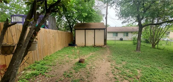 $1,250 | 100 Nicole Cove, Unit B, Round Rock, TX 78664