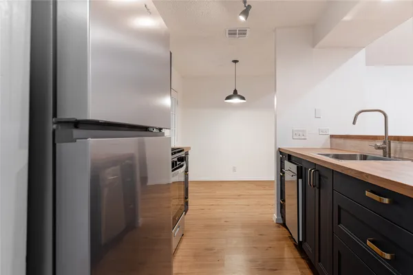 $1,250 | 100 Nicole Cove, Unit B, Round Rock, TX 78664