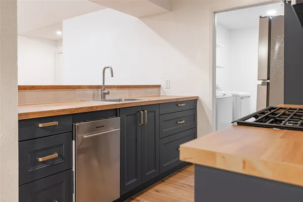 $1,250 | 100 Nicole Cove, Unit B, Round Rock, TX 78664