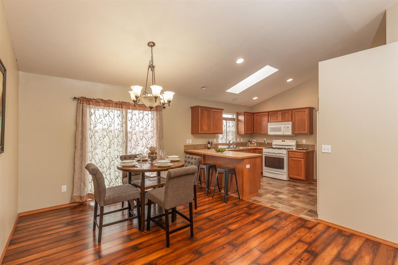 3015 East Lane Park Road Mead, WA 99021 - Photo 7 of 20 Gallery Image 7
