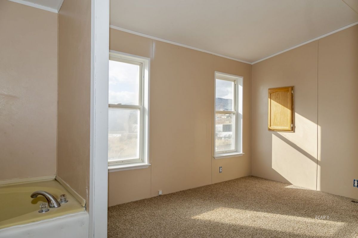 864 Spring Valley Parkway Spring Creek, NV 89815 - Photo 6 of 13 Gallery Image 6