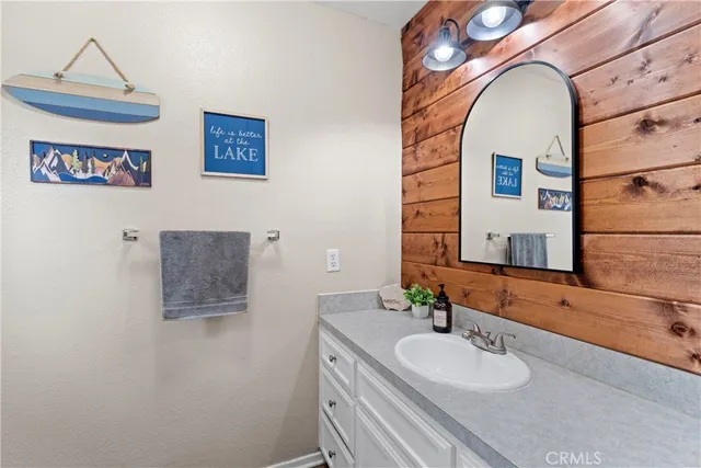 $450,000 | 29289 Lakeview Drive, Cedar Glen, CA 92321